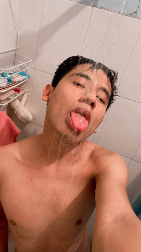 Foto di nudo di fuga di OnlyFans di Roid Garcia