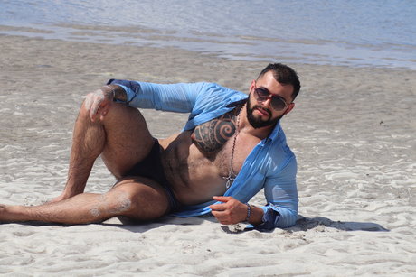 Foto di nudo di fuga di OnlyFans di Rogger