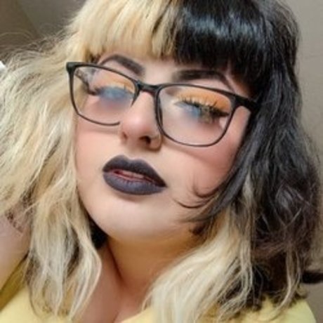 Foto di nudo di fuga di OnlyFans di Moon  Cookie  Babe 