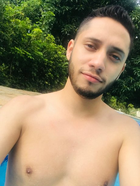 Foto di nudo di fuga di OnlyFans di Roberto