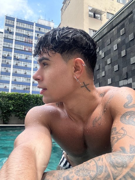 Foto di nudo di fuga di OnlyFans di Robert