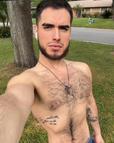 Foto di nudo di fuga di OnlyFans di Rixio