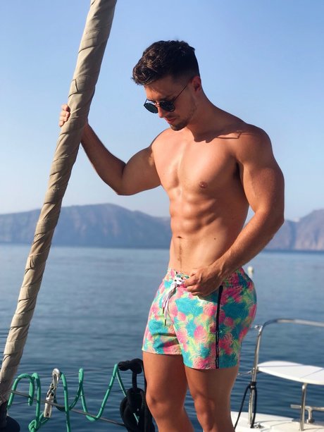 Foto di nudo di fuga di OnlyFans di Ryan Greasley