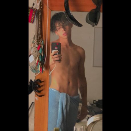 Foto di nudo di fuga di OnlyFans di Rxndy Mg