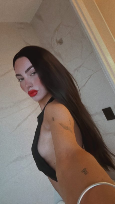 Foto di nudo di fuga di OnlyFans di Ruza
