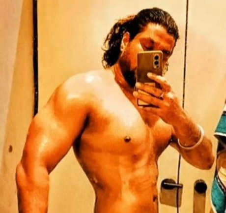 Foto di nudo di fuga di OnlyFans di Rudraxxx