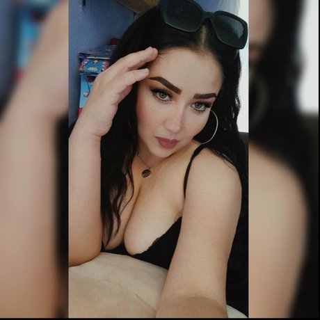 Foto di nudo di fuga di OnlyFans di Cris