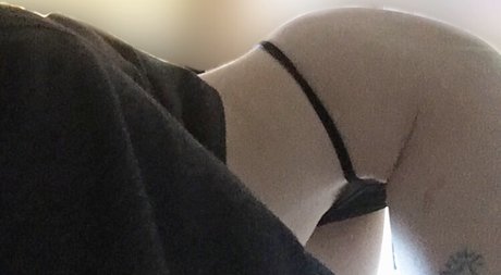 Foto di nudo di fuga di OnlyFans di Dirt Demon