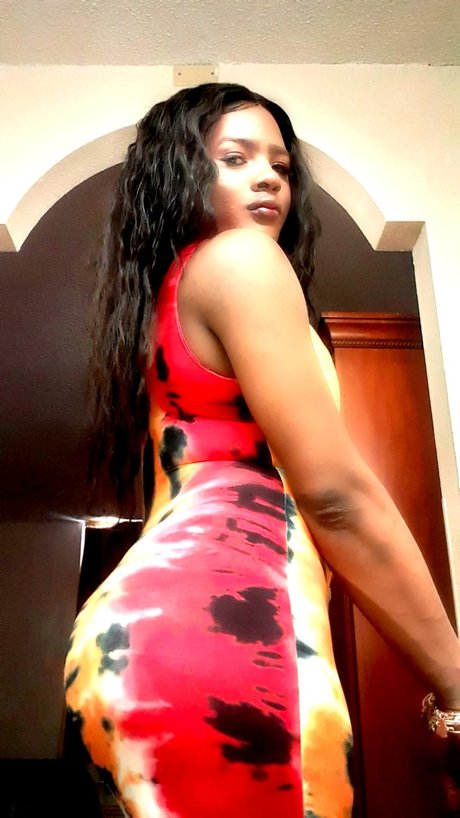 Foto di nudo di fuga di OnlyFans di Roxanne Magnum