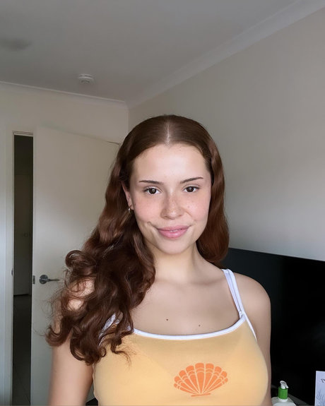 Foto di nudo di fuga di OnlyFans di Rose