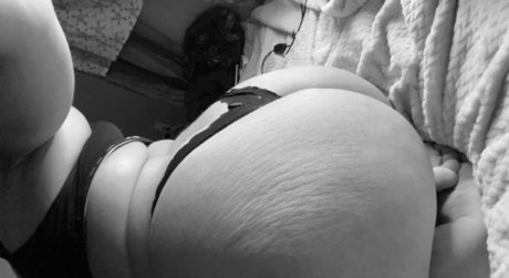 Foto di nudo di fuga di OnlyFans di Shortyy  Dm For Menu 