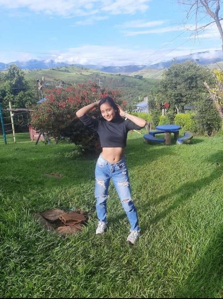 Foto di nudo di fuga di OnlyFans di Dayana