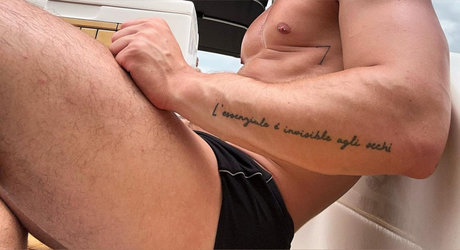 Foto di nudo di fuga di OnlyFans di S A L V A D O R
