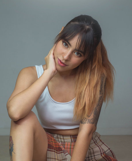 Foto di nudo di fuga di OnlyFans di Salmakia