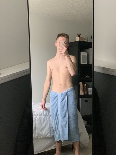 Foto di nudo di fuga di OnlyFans di Sakamoto Gang
