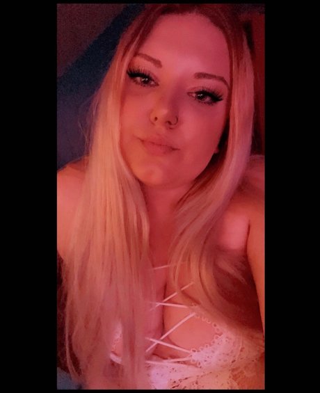 Foto di nudo di fuga di OnlyFans di Sailor Artemis 