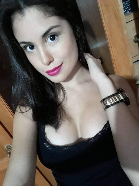 Foto di nudo di fuga di OnlyFans di Sahori Geraldine Pico Campo