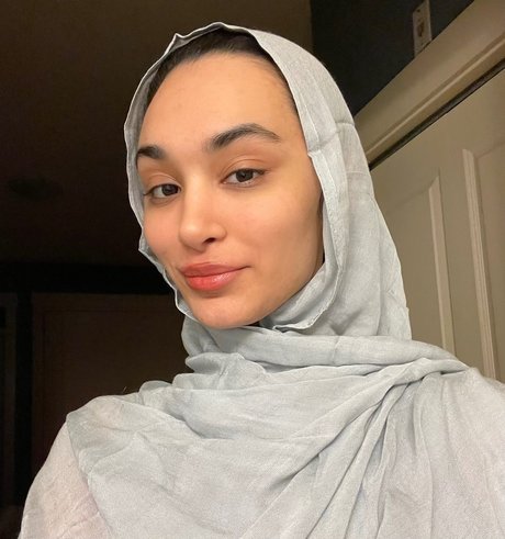 Foto di nudo di fuga di OnlyFans di Sahar