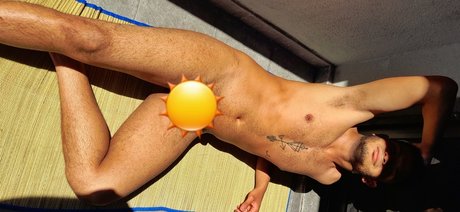 Foto di nudo di fuga di OnlyFans di Ken