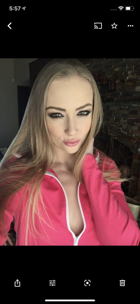 Foto di nudo di fuga di OnlyFans di Sadie Blair