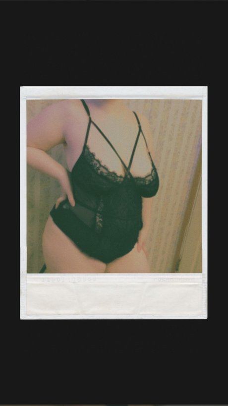 Foto di nudo di fuga di OnlyFans di Nina