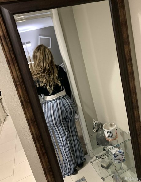 Foto di nudo di fuga di OnlyFans di Evanotty