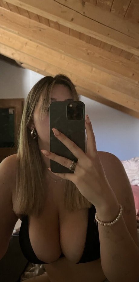 Foto di nudo di fuga di OnlyFans di Selinasailor
