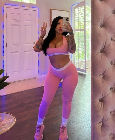 Foto di nudo di fuga di OnlyFans di Jennifer Mercado