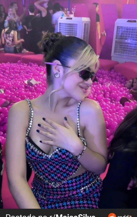 Foto di nudo di fuga di OnlyFans di Maisa Silva