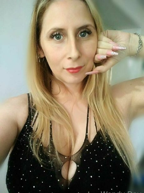 Foto di nudo di fuga di OnlyFans di Wendydday