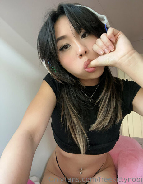 Foto di nudo di fuga di OnlyFans di Freekittynobi