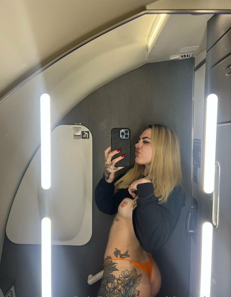 Caitlynbabyxx