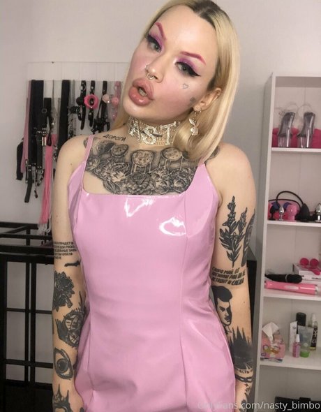 Nasty_bimbo