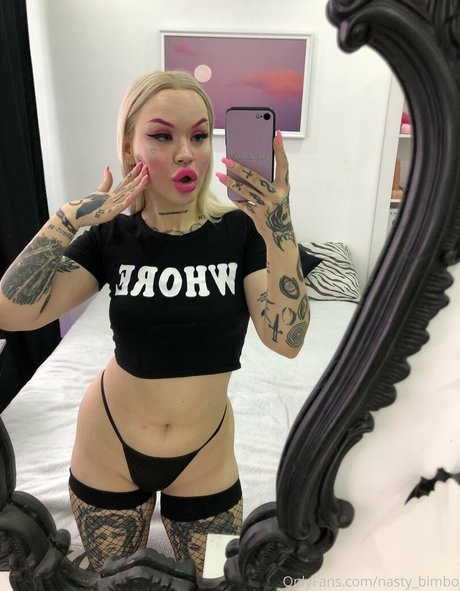 Nasty_bimbo