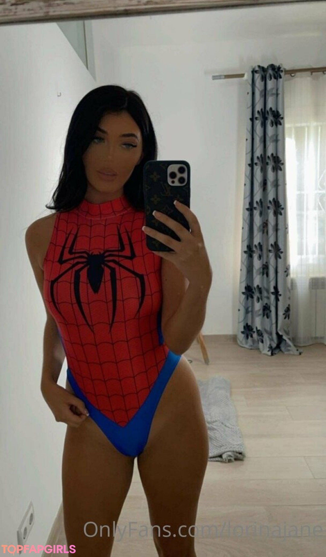 Foto di nudo di fuga di OnlyFans di Lorinajane #1090