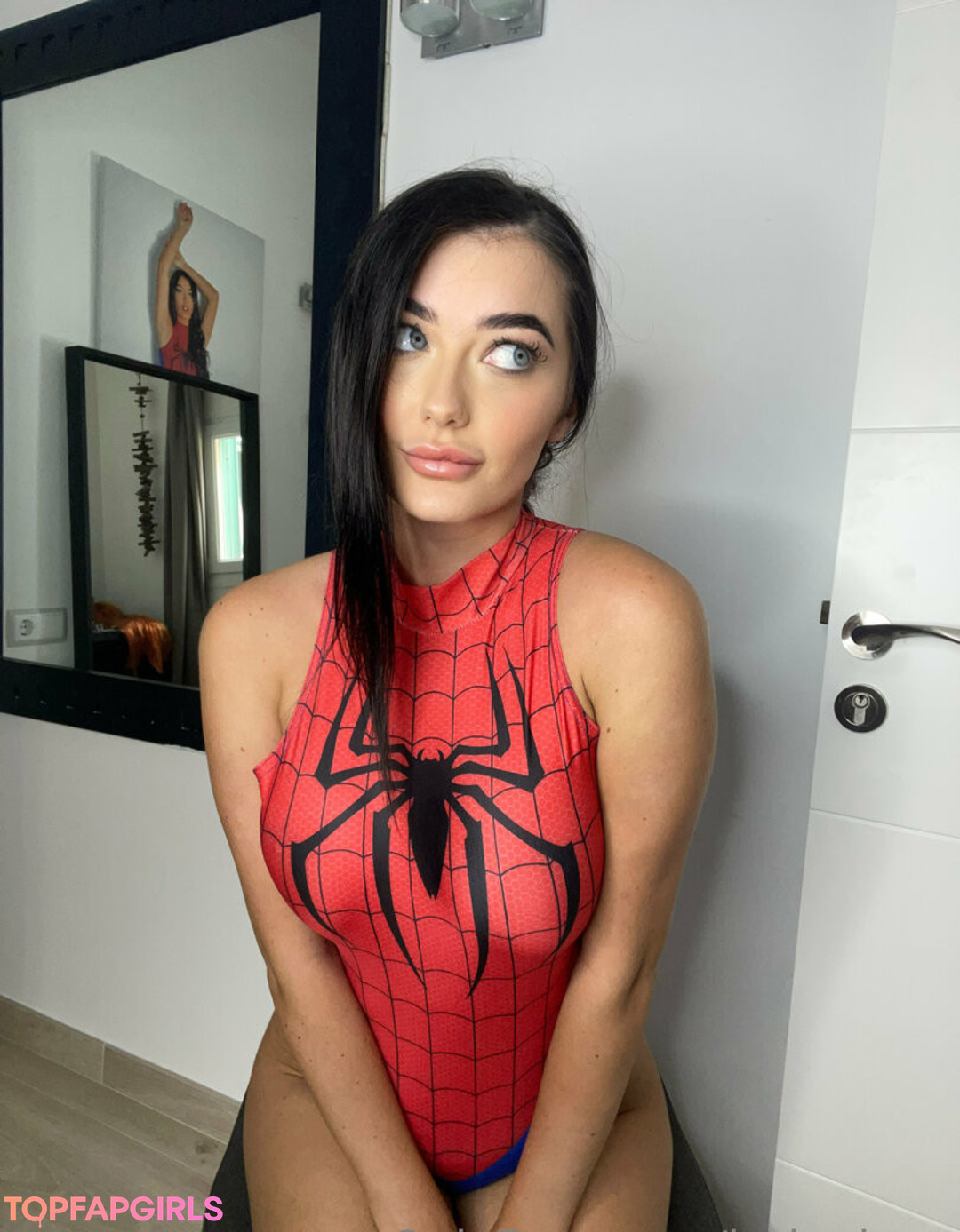 Foto di nudo di fuga di OnlyFans di Lorinajane #1607