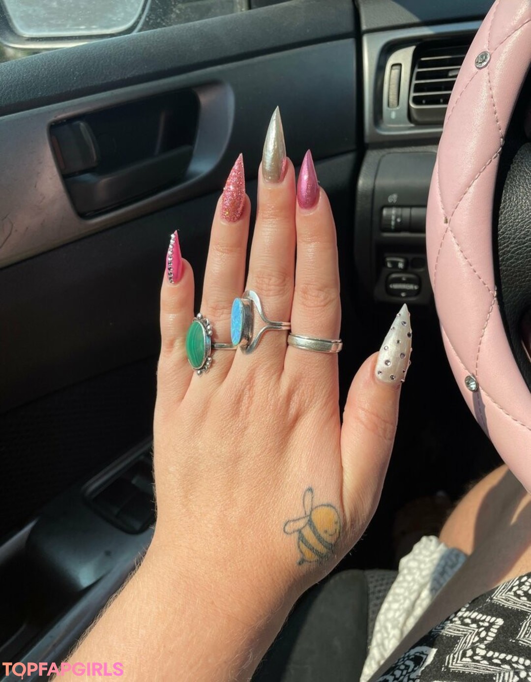 Foto di nudo di fuga di OnlyFans di Lilpinkalien #1187
