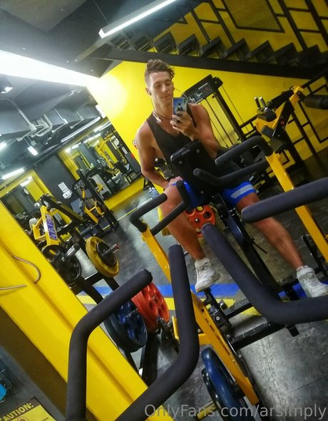 Foto di nudo di fuga di OnlyFans di Arsimply