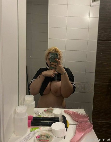 Foto di nudo di fuga di OnlyFans di Andrordrend8
