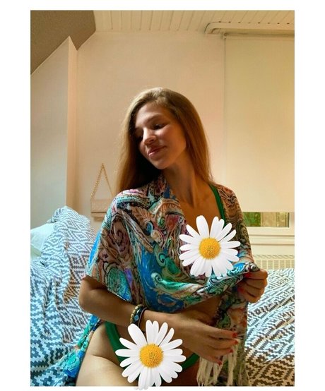 Foto di nudo di fuga di OnlyFans di Lovvejane