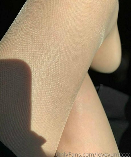 Foto di nudo di fuga di OnlyFans di Loveyumixxx