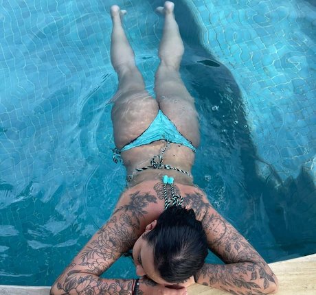 Foto di nudo di fuga di OnlyFans di Lettpereira