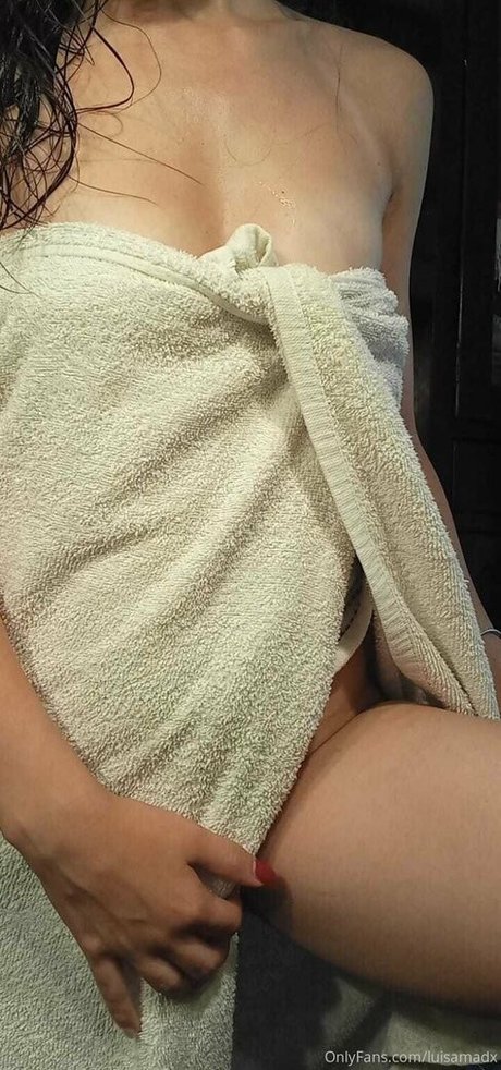 Foto di nudo di fuga di OnlyFans di Luisamadx