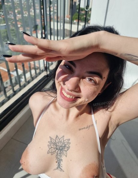 Foto di nudo di fuga di OnlyFans di Sereia Poderosa