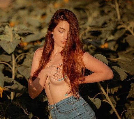 Foto di nudo di fuga di OnlyFans di Eva Malitsky