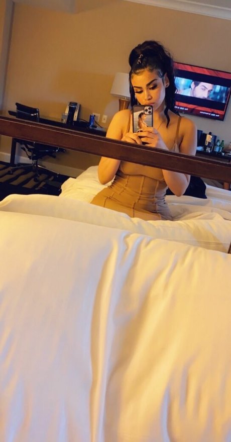 Sheismichaela