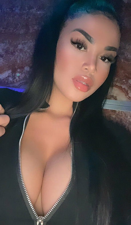 Foto di nudo di fuga di OnlyFans di Sheismichaela