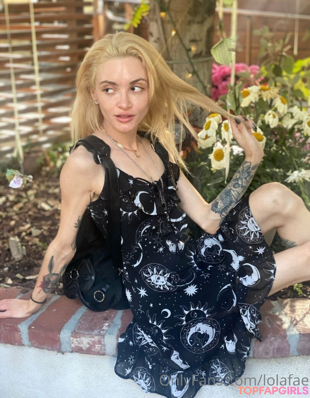 Foto di nudo di fuga di OnlyFans di Lola Fae #1168