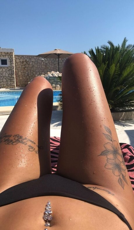 Foto di nudo di fuga di OnlyFans di Glxriq