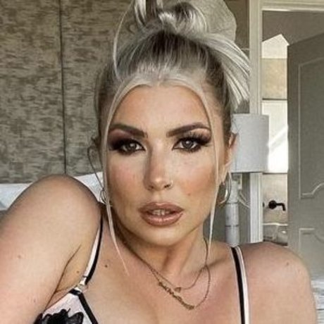 Foto di nudo di fuga di OnlyFans di Olivia Buckland